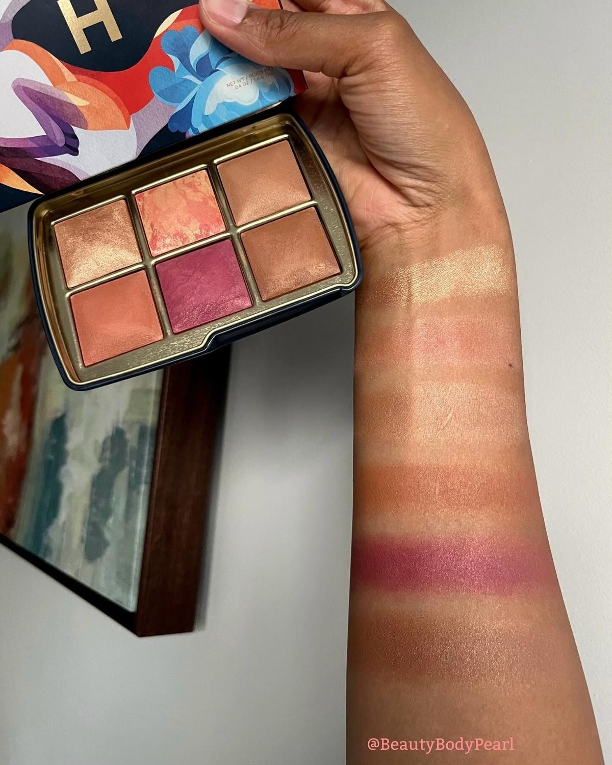 HOURGLASS Ambient Lighting Edit Unlocked Palette- Fox