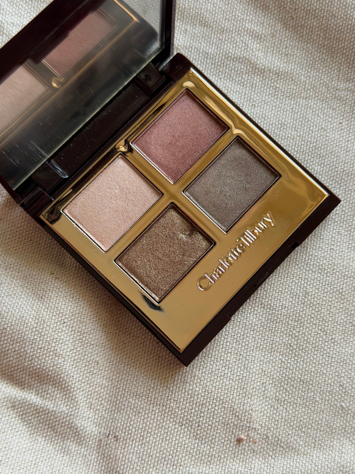 Charlotte Tilbury Eyeshadow- Bella Sofia