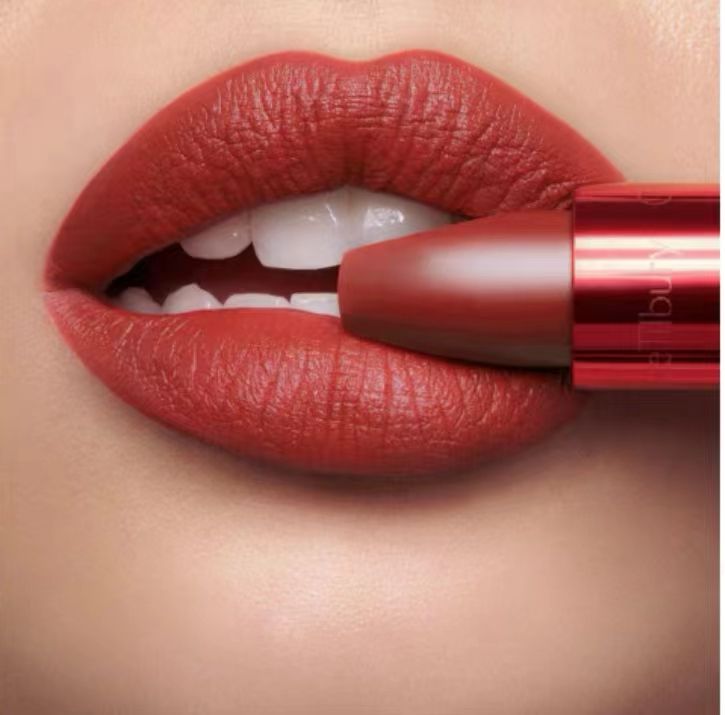 Charlotte Tilbury Matte Revolution