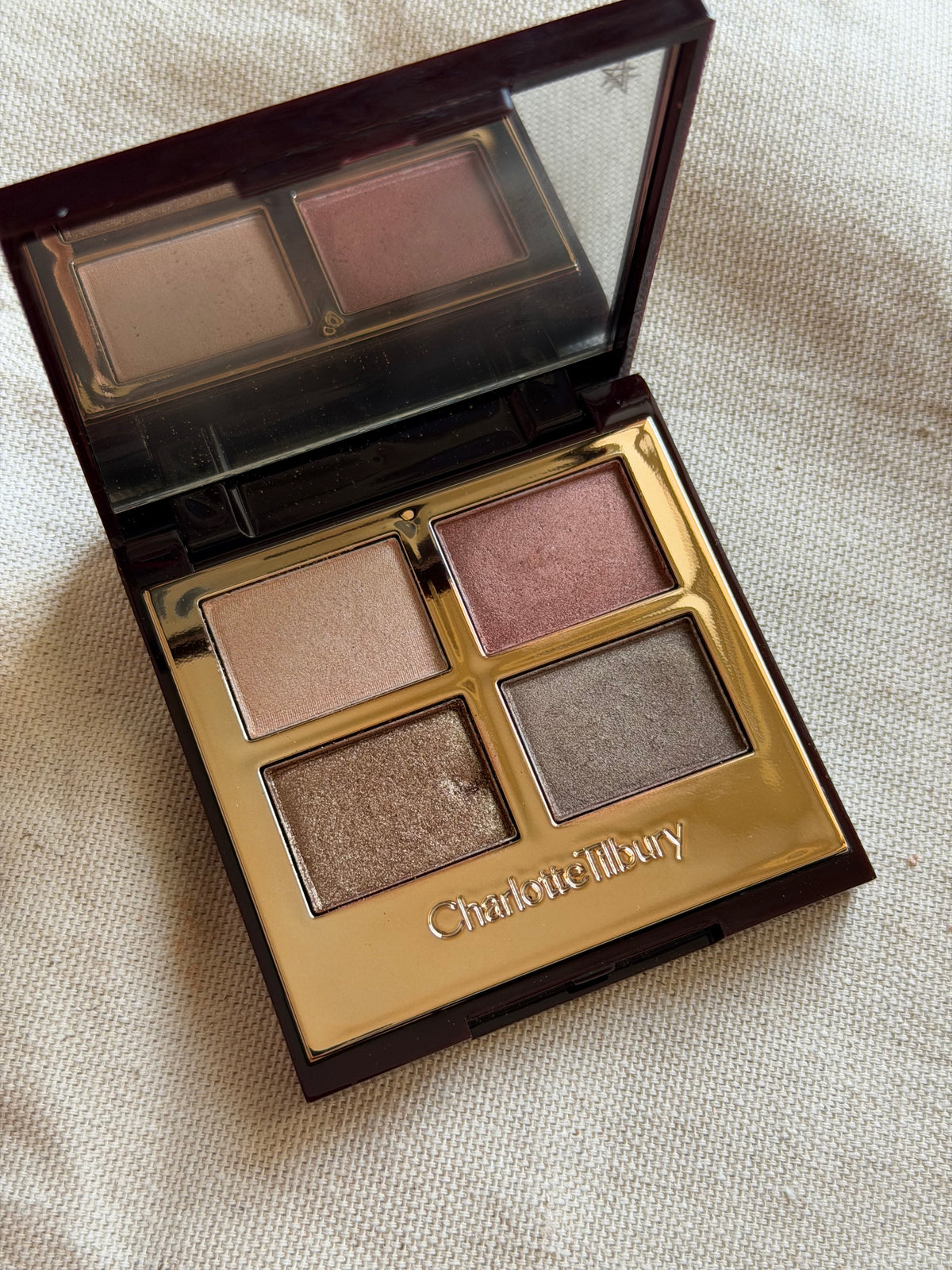 Charlotte Tilbury Eyeshadow- Bella Sofia