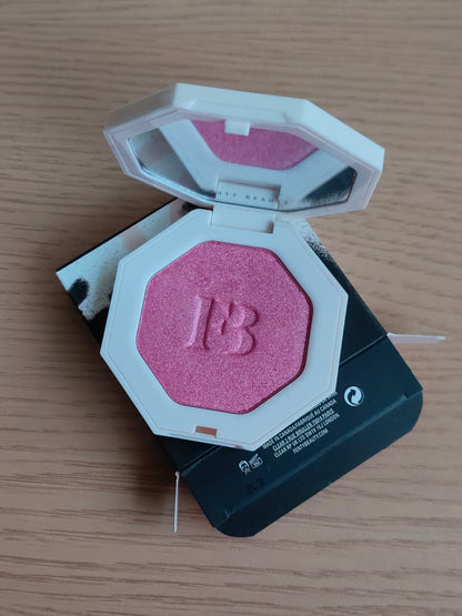 Fenty Beauty Killawatt Freestyle Highlighter